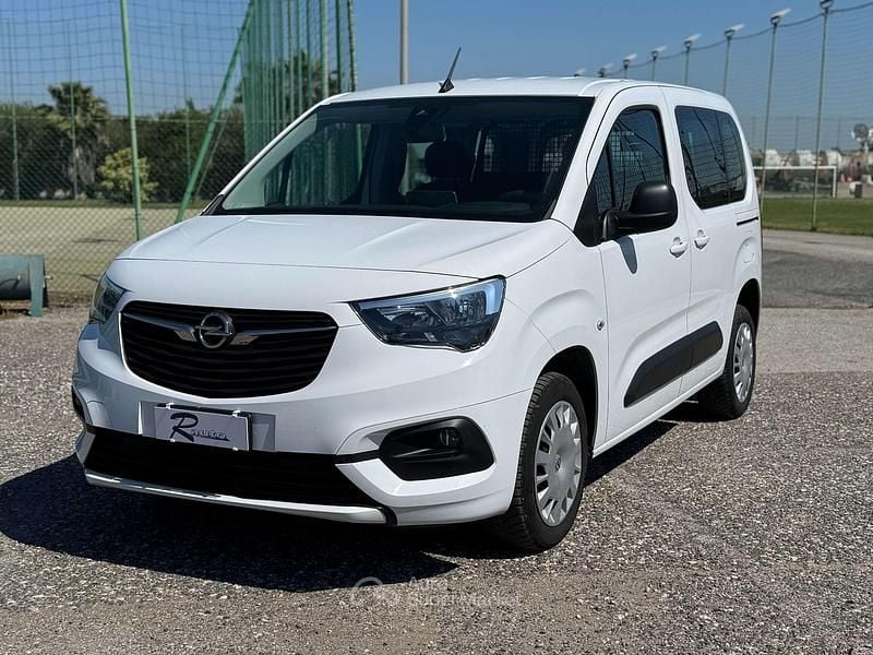 Bianco Usata 2022 Opel Combo Life Edition+ Furgone | 14.900 € (Ottimo prezzo) - Immagine 1/4