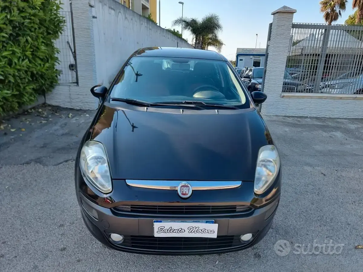 Usata Fiat Punto Evo Active 77 CV (56 kW) 2010 Nero Utilitaria