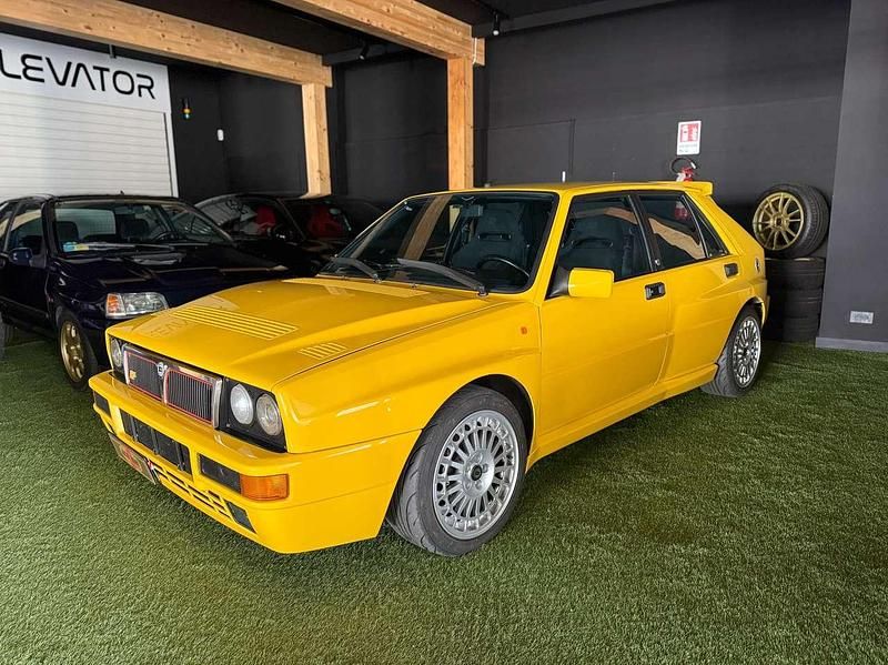 Usata Lancia Delta 211 CV (155 kW) 1993 Giallo ginestra Utilitaria