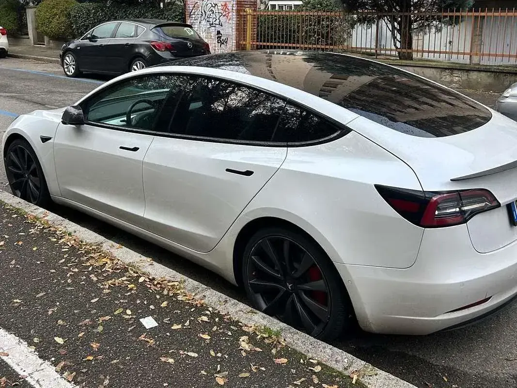 Usata Tesla Model 3 Performance 338 kW (460 CV) 2020 Bianco Berlina