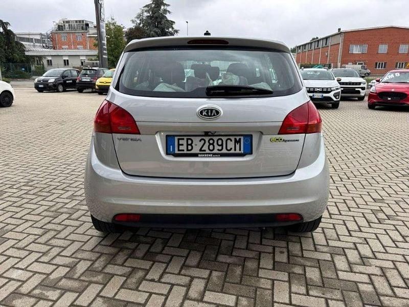 Usata Kia Venga EX 90 CV (66 kW) 2010 Grigio Utilitaria