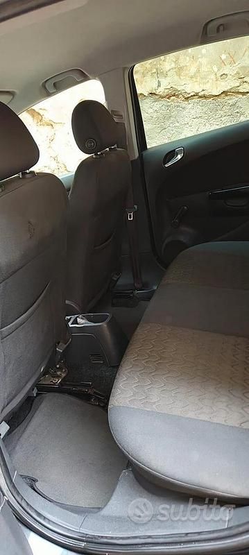 Usata Opel Corsa 2013 Nero Utilitaria