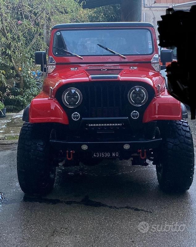 Używany Jeep CJ 1981 Czerwony