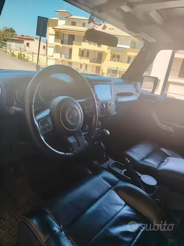 Usata Jeep Wrangler 200 CV (147 kW) 2012 Nero SUV