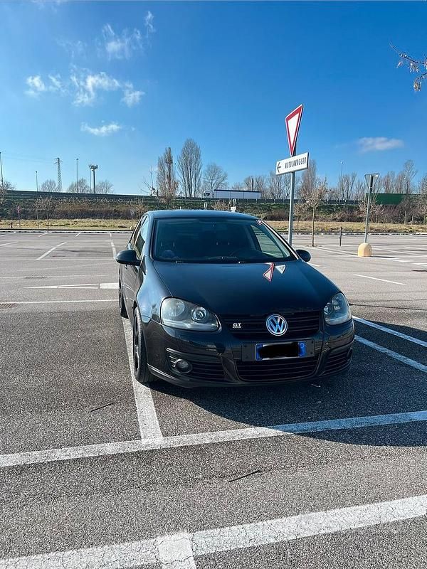 Usata VW Golf VI 105 CV (77 kW) 2008 Nero Utilitaria