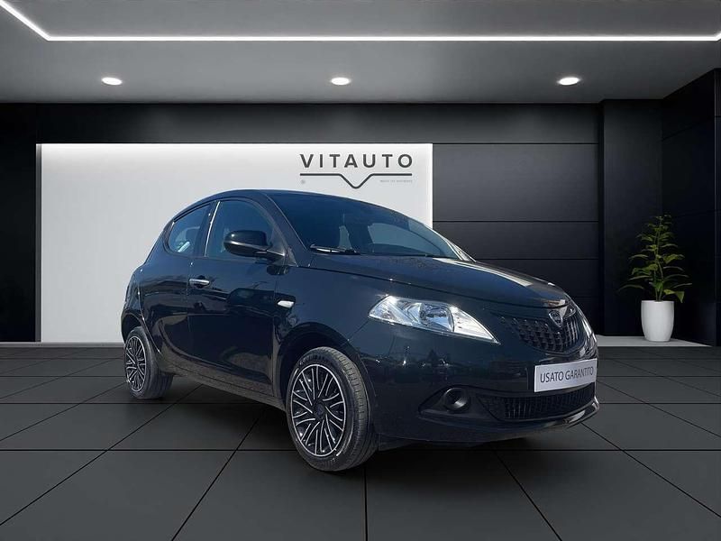 Usata Lancia Ypsilon 69 CV (50 kW) 2023 Other Utilitaria