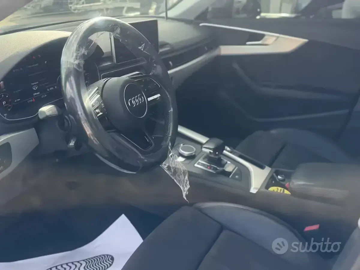 Usata Audi A4 190 CV (139 kW) 2016 Grigio Berlina