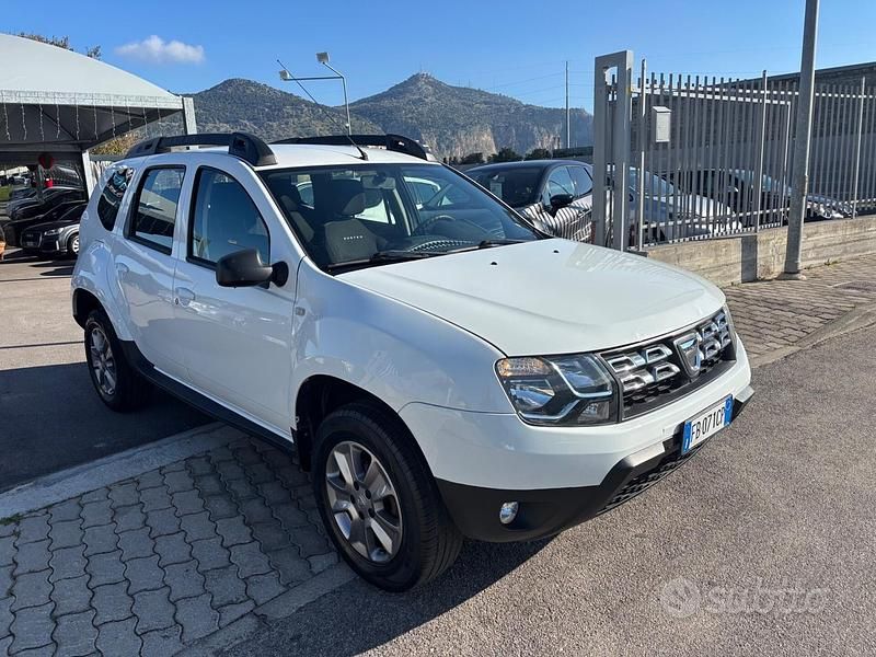Usata Dacia Duster Ambiance 110 CV (80 kW) 2015 Bianco Station wagon
