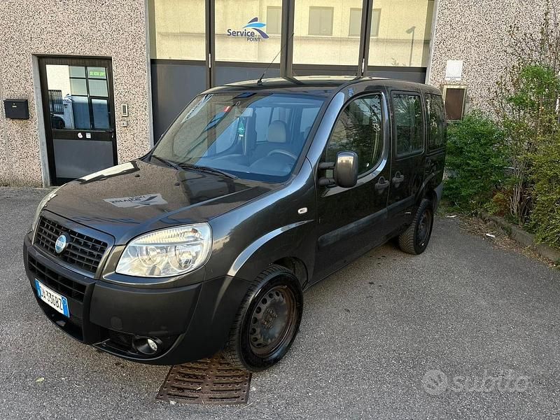 Usata Fiat Doblò Family 85 CV (62 kW) 2006 Nero Monovolume