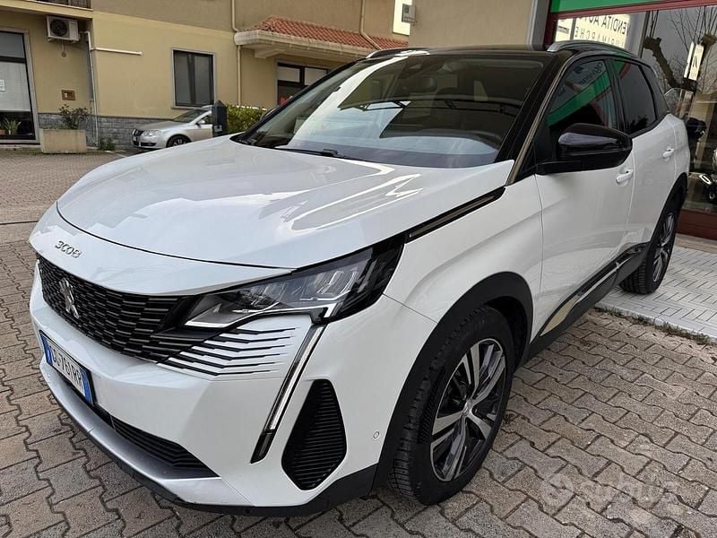 Usata Peugeot 3008 Allure 130 CV (95 kW) 2021 Bianco SUV