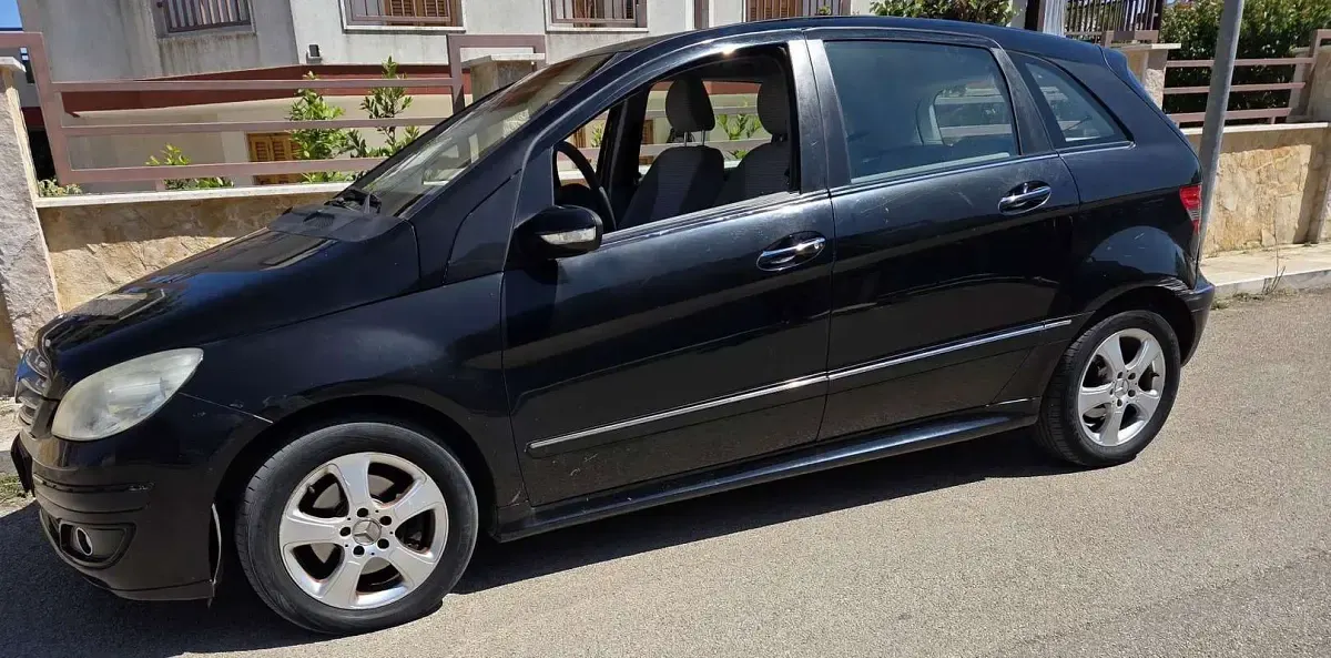 Usata Mercedes B180 Chrome 109 CV (80 kW) 2007 Monovolume