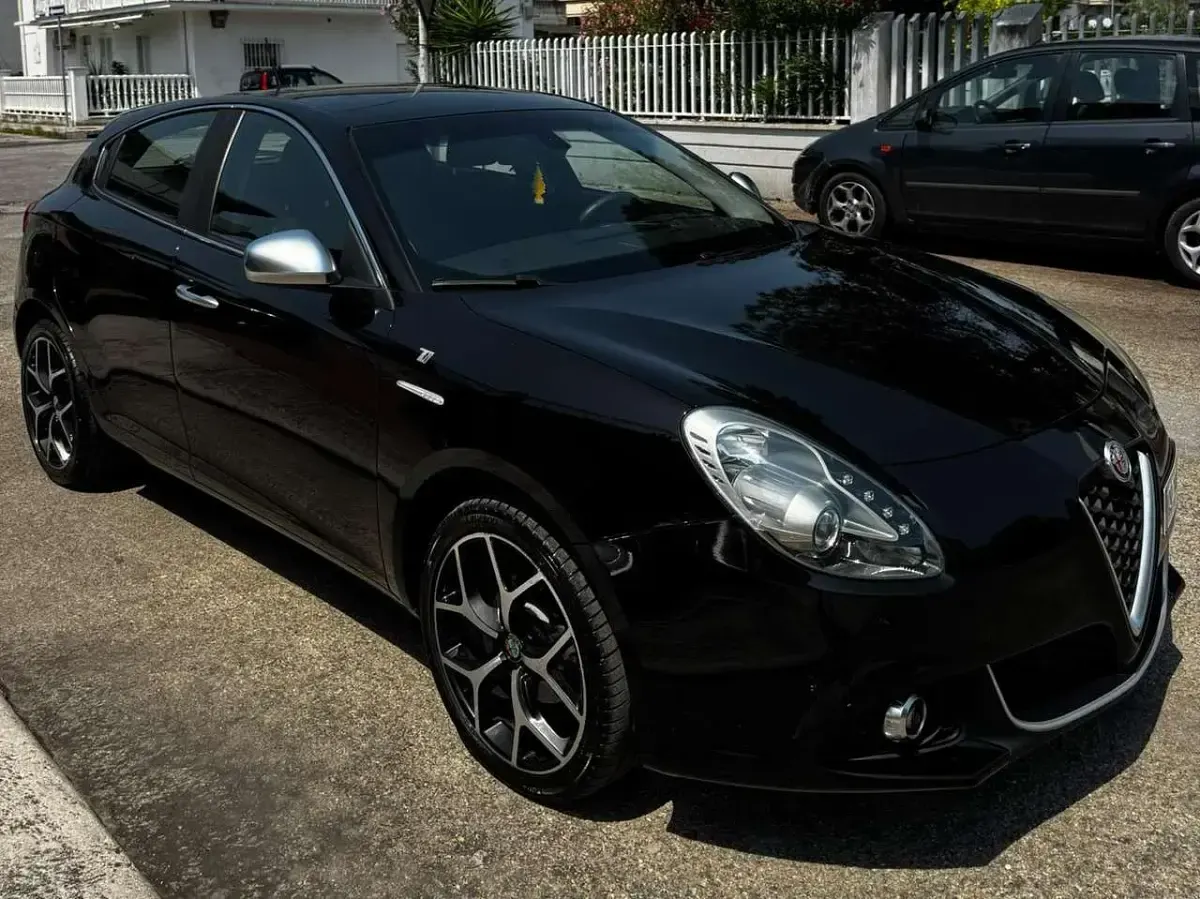 Usata Alfa Romeo Giulietta 120 CV (88 kW) 2020 Other Utilitaria
