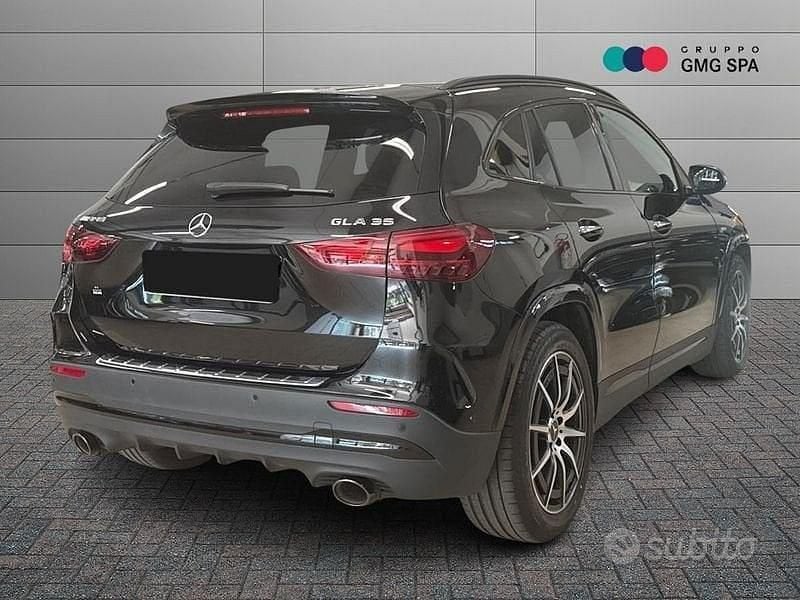Usado Mercedes GLA35 AMG Premium 306 CV (225 kW) 2024 Negro SUV