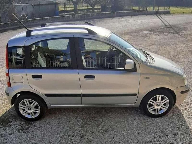 Usata Fiat Panda Dynamic 60 CV (44 kW) 2009 Argento Utilitaria