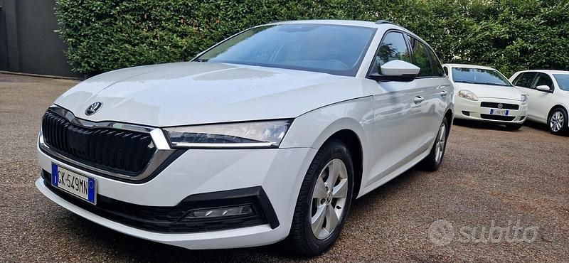 Usata Skoda Octavia SportLine 115 CV (84 kW) 2023 Bianco Station wagon