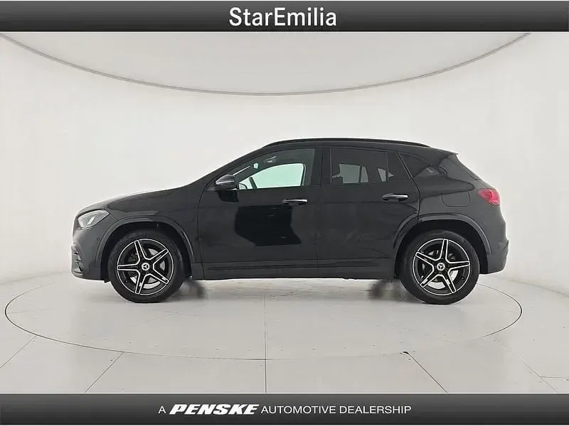Usata Mercedes GLA200 AMG Line Premium Plus 163 CV (119 kW) 2023 Nero SUV