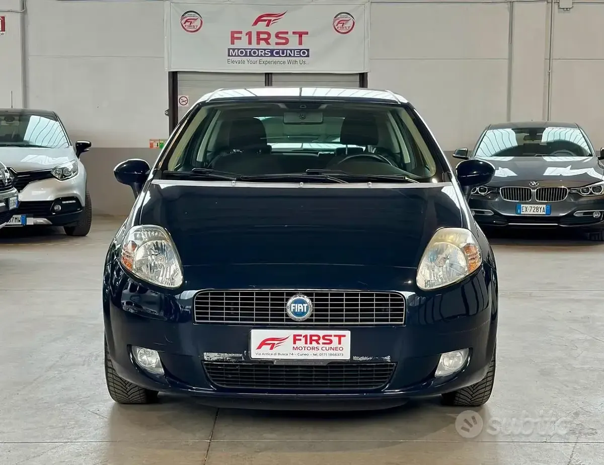 Usata Fiat Grande Punto 77 CV (56 kW) 2010 Nero Utilitaria