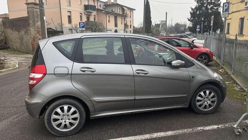 Usata Mercedes A180 Classic 109 CV (80 kW) 2007 Beige Monovolume
