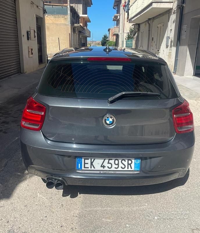 Usata BMW 120 Sport Line 184 CV (135 kW) 2012 Grigio Utilitaria