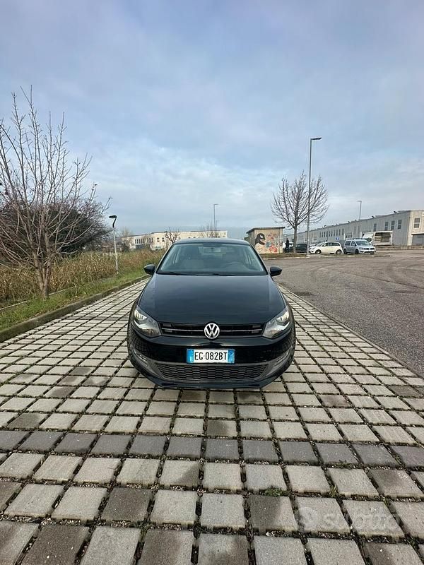 Usata VW Polo Trendline 75 CV (55 kW) 2011 Nero Berlina