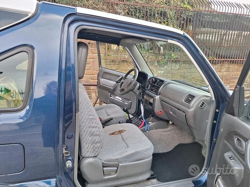 Usata Suzuki Jimny 2005 Blu SUV
