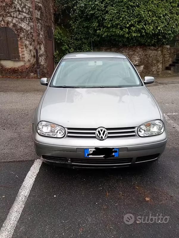Usata VW Golf IV 105 CV (77 kW) 2003