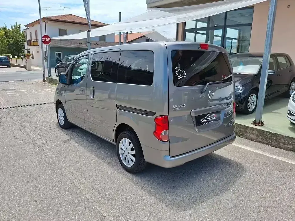 Usata Nissan Evalia 110 CV (80 kW) 2015 Grigio Monovolume