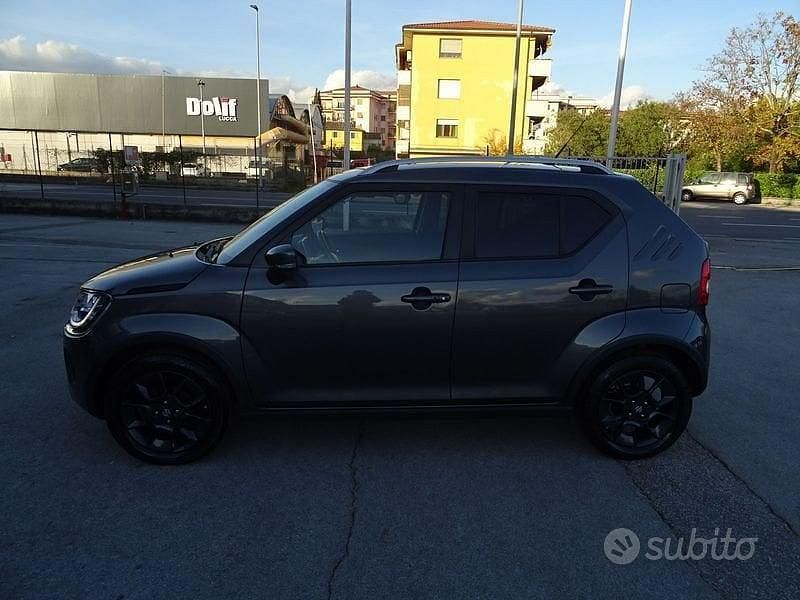 Usado Suzuki Ignis 83 CV (61 kW) 2021 Gris SUV