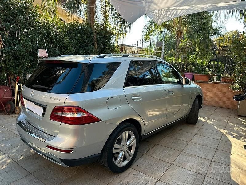 Usata Mercedes ML250 204 CV (150 kW) 2012 Grigio SUV