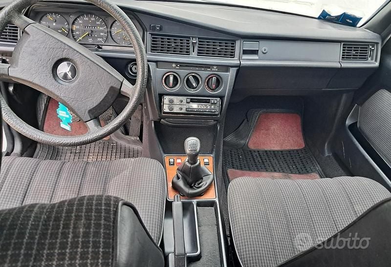 Usata Mercedes 190 1988 Bianco Berlina