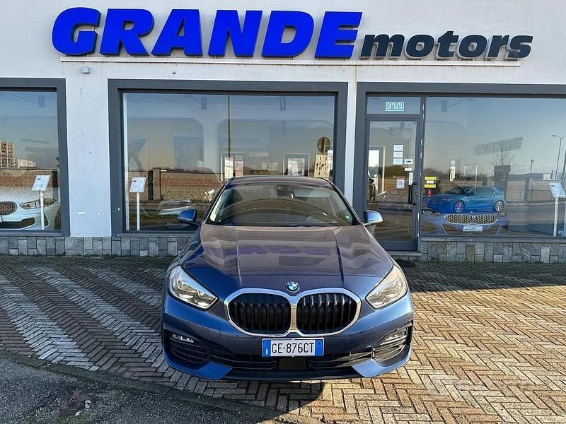 Käytetty BMW 116 Advantage 116 HP (85 kW) 2021 Sininen Viistoperä