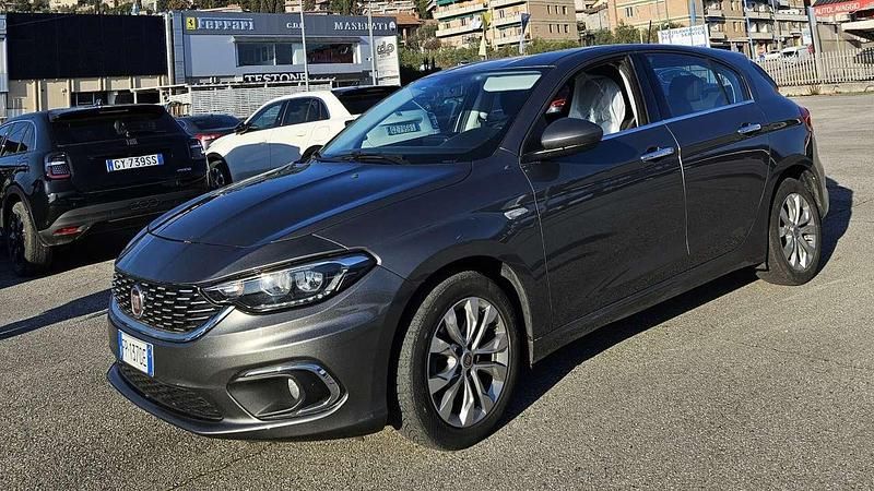 Usata Fiat Tipo Business 120 CV (88 kW) 2018 Grigio Berlina