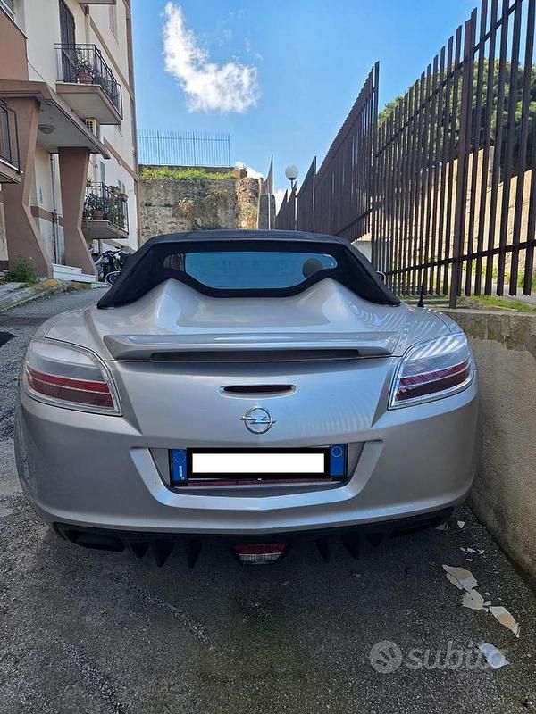Usata Opel GT 264 CV (194 kW) 2009 Grigio Cabrio