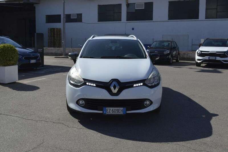 Usata Renault Clio GrandTour 90 CV (66 kW) 2015 Bianco Station wagon