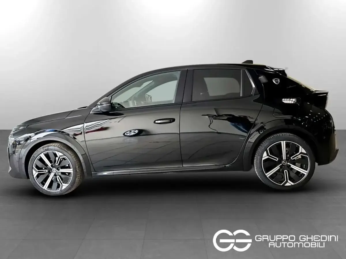 Usata Lancia Ypsilon 101 CV (74 kW) 2025 Nero ardesia Utilitaria
