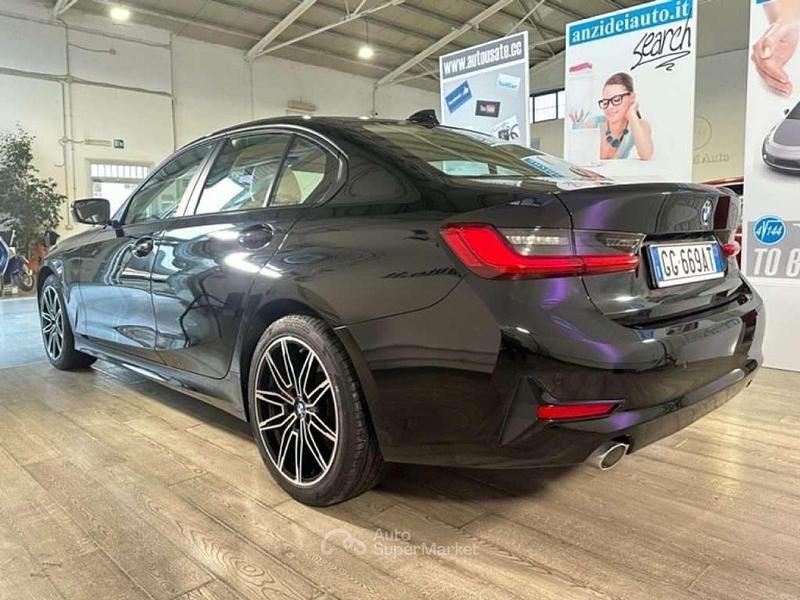 Usata BMW 318 Advantage 150 CV (110 kW) 2021 Nero Berlina
