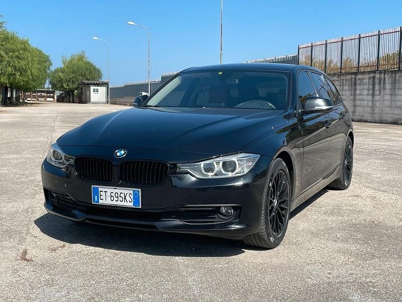 Usata BMW 318 Luxury Line 2014 Nero Station wagon