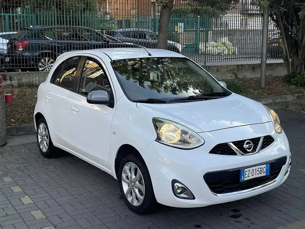 Usata Nissan Micra 80 CV (58 kW) 2015 Bianco Utilitaria