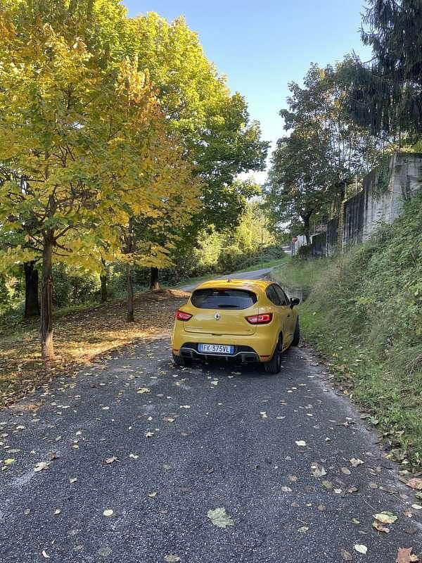 Usata Renault Clio IV Trophy 220 CV (161 kW) 2017 Berlina