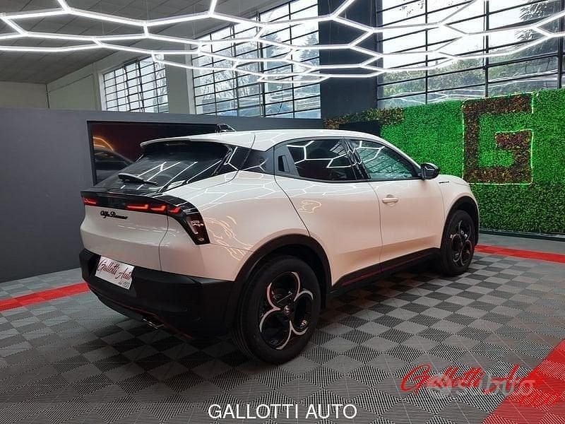 Nuova Alfa Romeo Junior Edizione Speciale 136 CV (100 kW) 2025 Bianco SUV