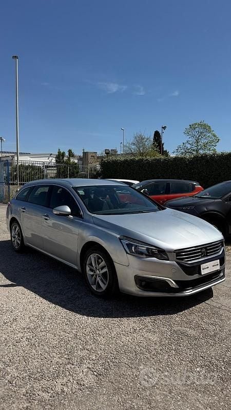 Usata Peugeot 508 Active 140 CV (102 kW) 2015 Grigio Station wagon