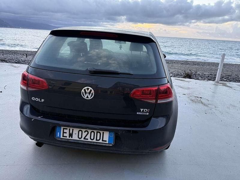 Usata VW Golf VII Highline 105 CV (77 kW) 2014 Berlina