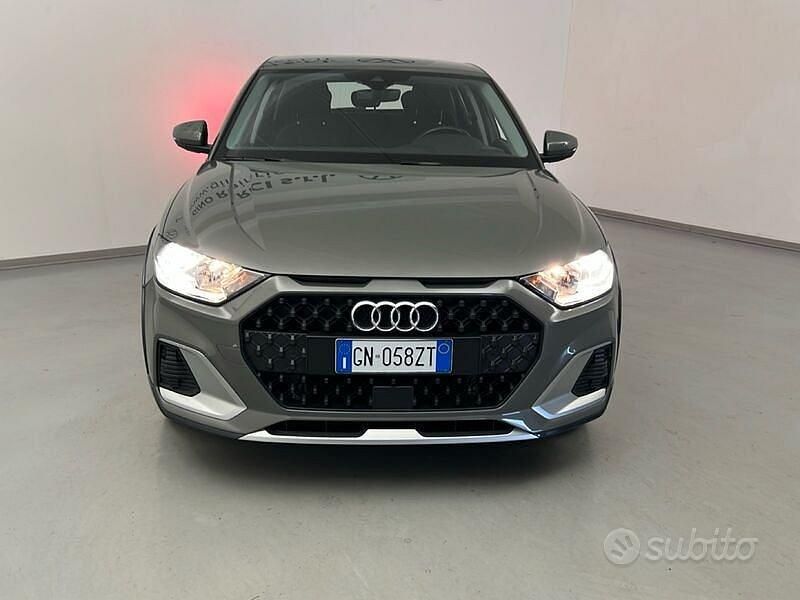 Usata Audi A1 Business 95 CV (69 kW) 2023 Grigio SUV