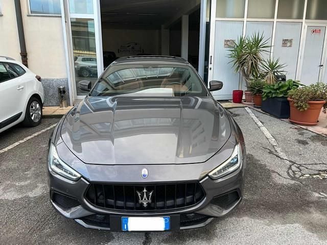 Usata Maserati Ghibli 275 CV (202 kW) 2018 Grigio scuro Berlina