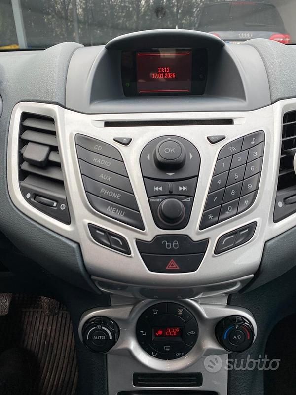 Usata Ford Fiesta 2010 Grigio Utilitaria