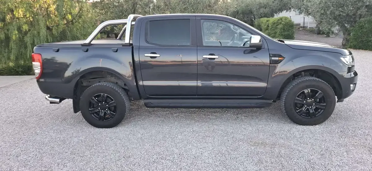Usata Ford Ranger XLT 170 CV (125 kW) 2020 Grigio Pick-up