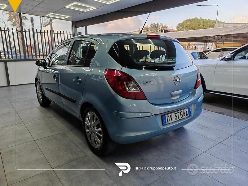 Usata Opel Corsa Cosmo 80 CV (58 kW) 2009 Blu Utilitaria