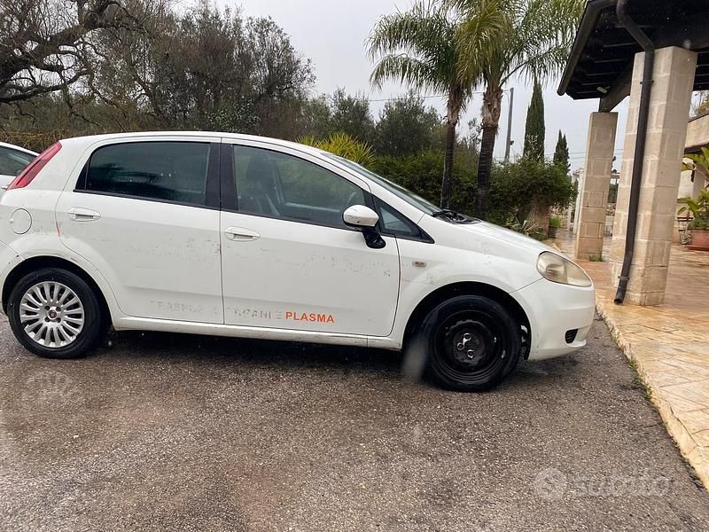 Usata Fiat Grande Punto 65 CV (47 kW) 2009 Utilitaria