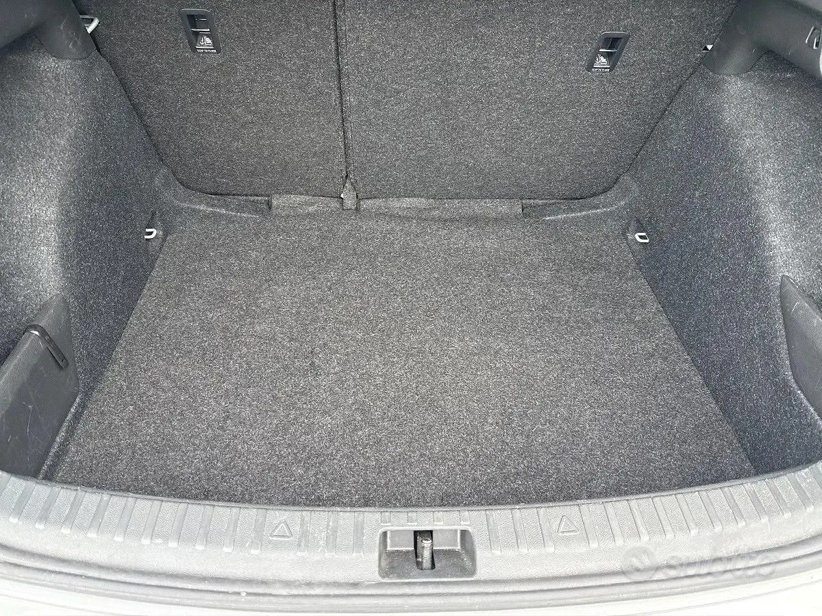 Usata Skoda Scala Ambition 110 CV (80 kW) 2023 Grigio Utilitaria