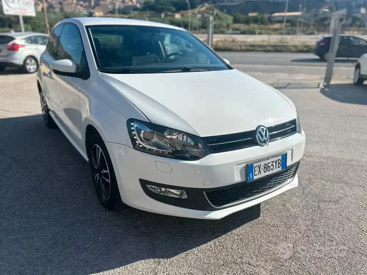 Usata VW Polo Comfortline 90 CV (66 kW) 2014 Bianco Berlina